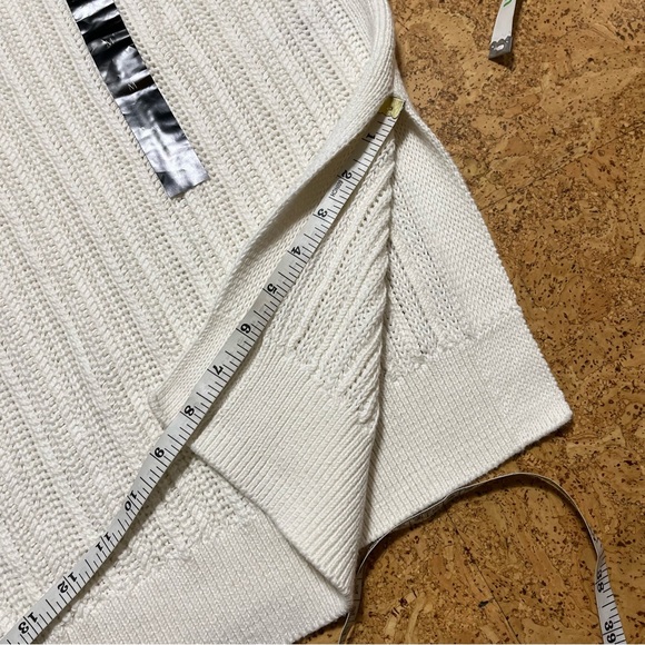 Banana Republic Wm’s Open Stitch Tank NWT In White Sz M - Picture 13 of 13